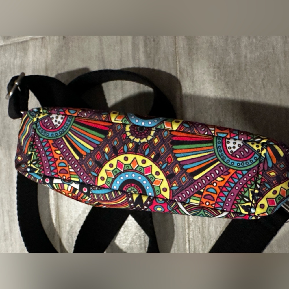 The Sak Sakroots Lodi Smartphone Crossbody Bag - Picture 5 of 8